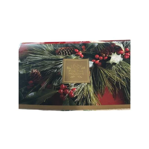 Lenox For The Holidays Embroidered Tablecloth Oblong 60"x84" and 7 Napkins - Picture 4 of 6